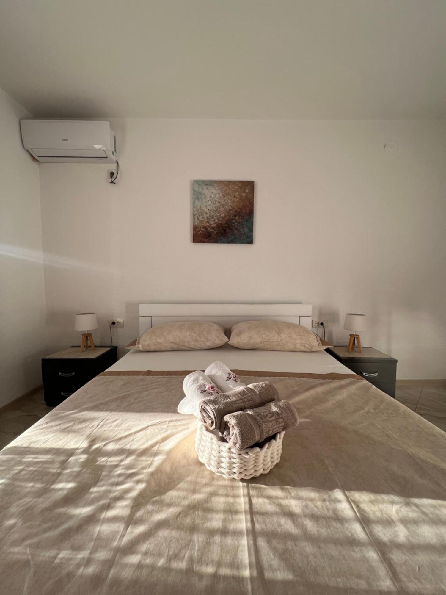Suka Apartments Ulcinj Luaran gambar